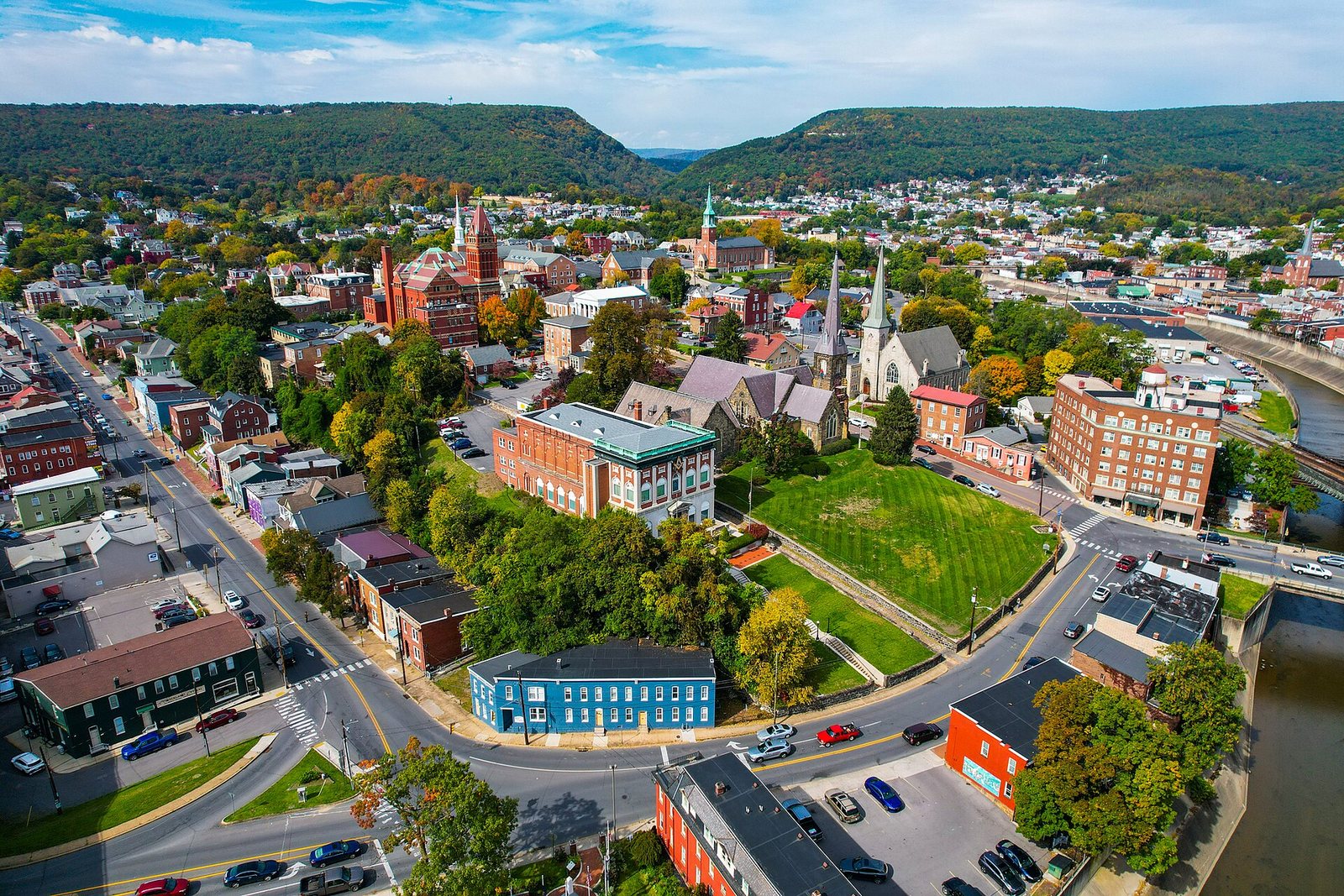 Western Maryland Travel Guide: Cumberland, Frostburg, Hagerstown and the Mountains
